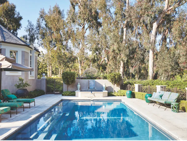 Pool Deck Cleaning